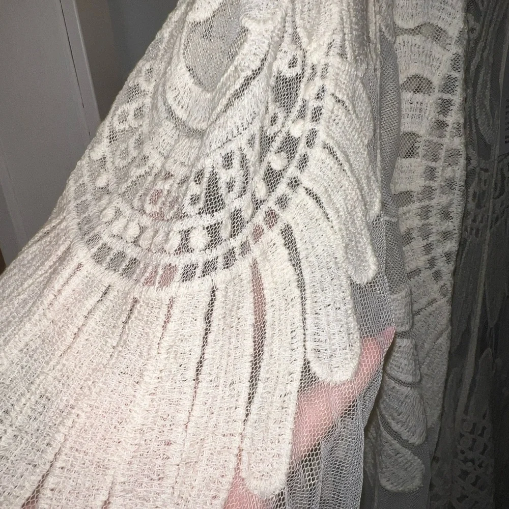 Cover up - Picture 4 of 4